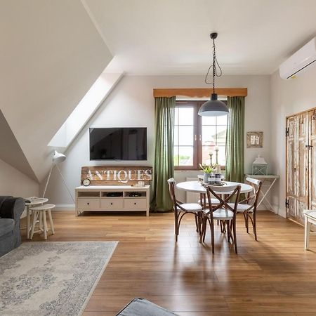Apartament Wigilijna Premium Starówka Elblag Bagian luar foto